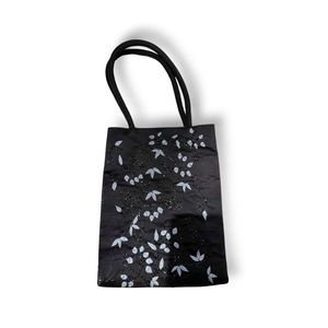 Silk tote